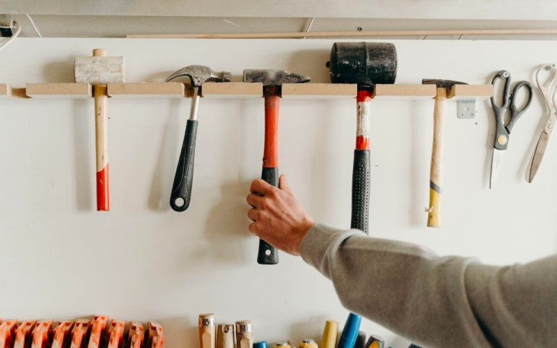 ¿Qué tipos diferentes de martillos pueden usar los manitas de la casa?